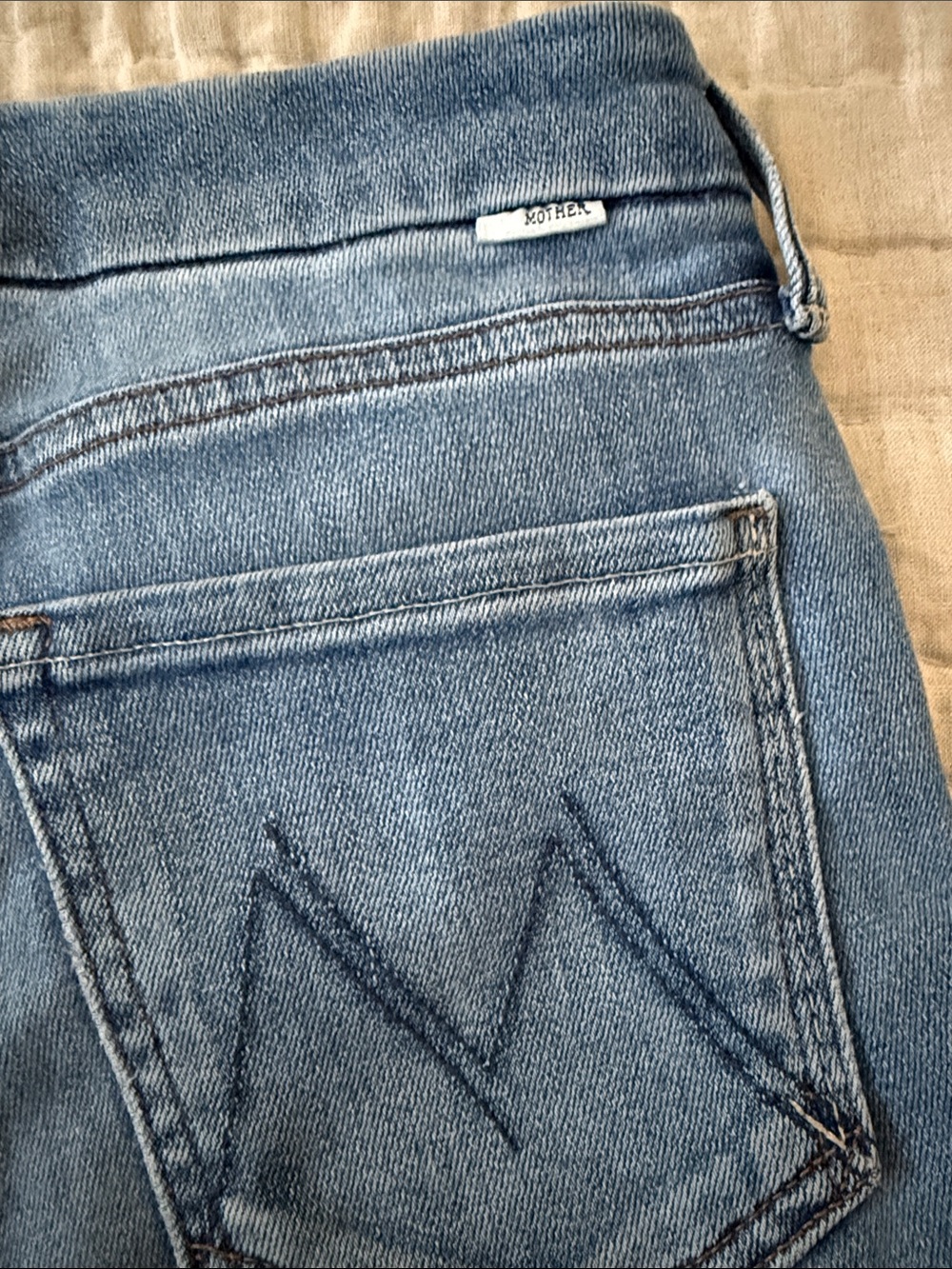 MOTHER Lt Blue The Looker Ankle Fray Satisfaction Guaranteed High-Rise Jeans